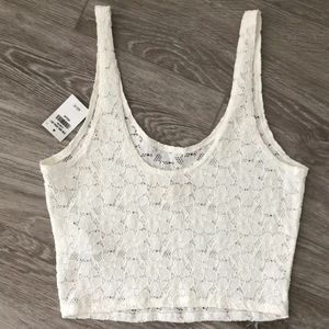 Hollister Crop Top Size Medium in Ivory White NWT